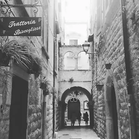 I Tre Santi Apartment *